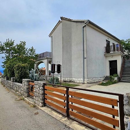 Apartman Agava Njivice Ngoại thất bức ảnh