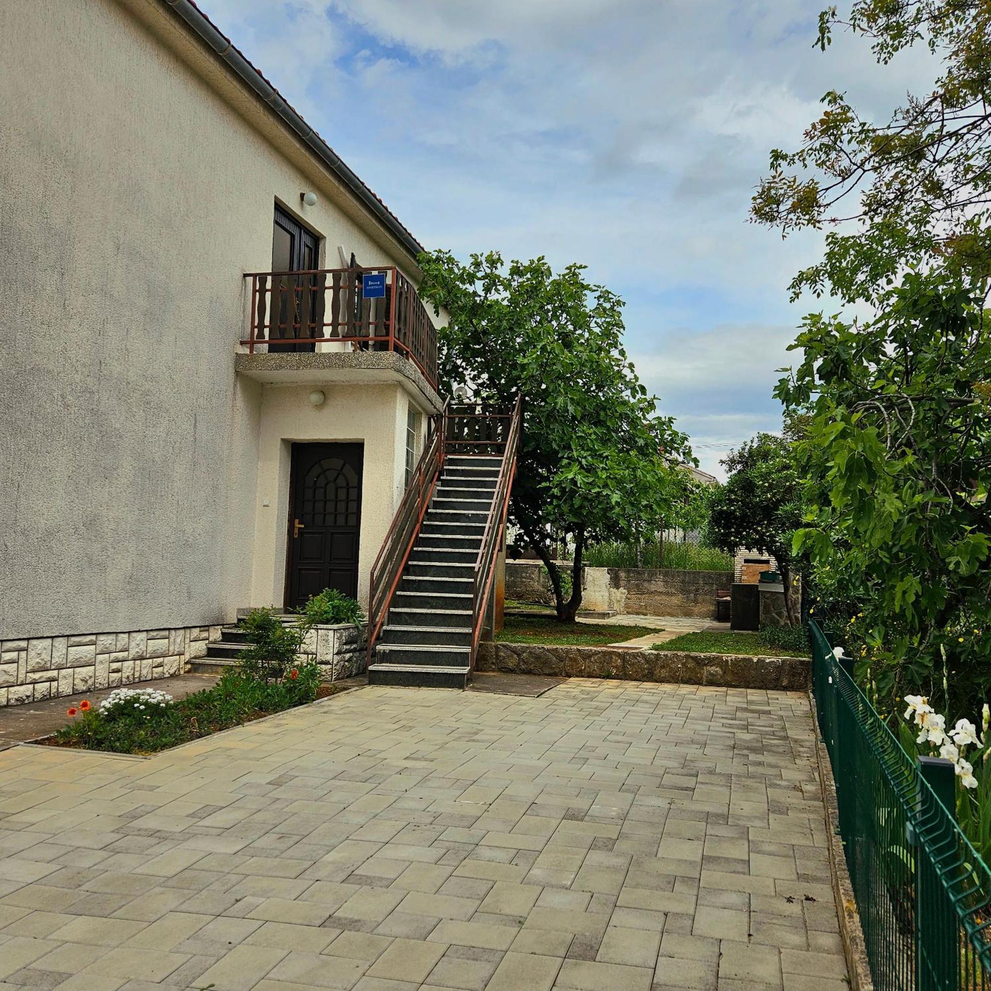 Apartman Agava Njivice Ngoại thất bức ảnh